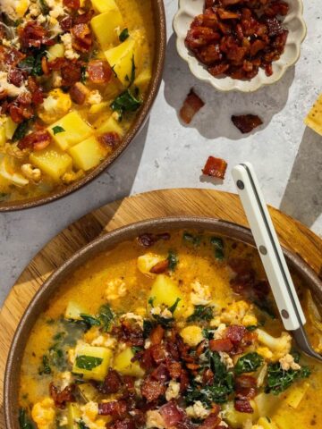 Featured image for healthy Zuppa Toscana.
