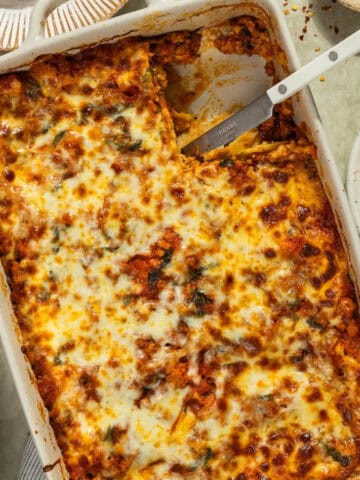 Featured image for lasagna recipe with cottage cheese.