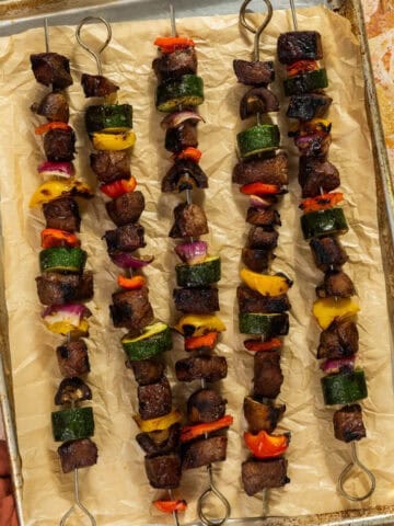 Featured image for grilled beef kabobs.